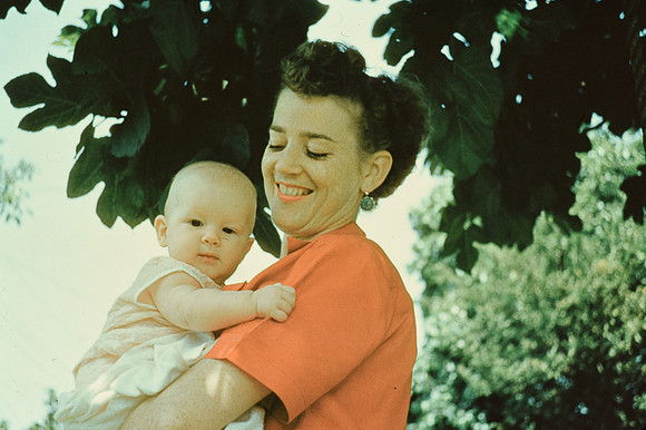 1950s 026, Georgia and Lisa, July 1953